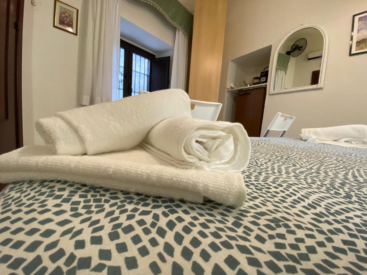 "The Gole Of Alcantara Living In The Dream'S Room" Graniti 外观 照片