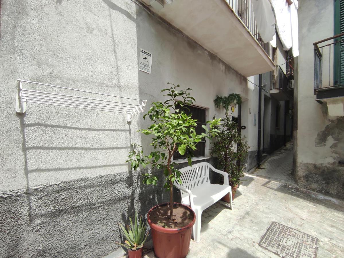 "The Gole Of Alcantara Living In The Dream'S Room" Graniti 外观 照片